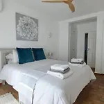 3 Bedroom House In Holiday home