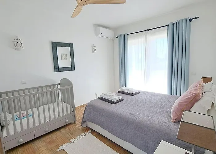 3 Bedroom House In * Luz